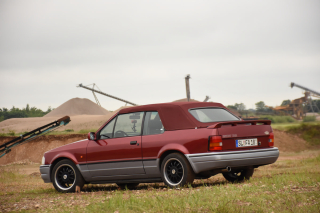 Ford-XR3l-Cabriolet_03